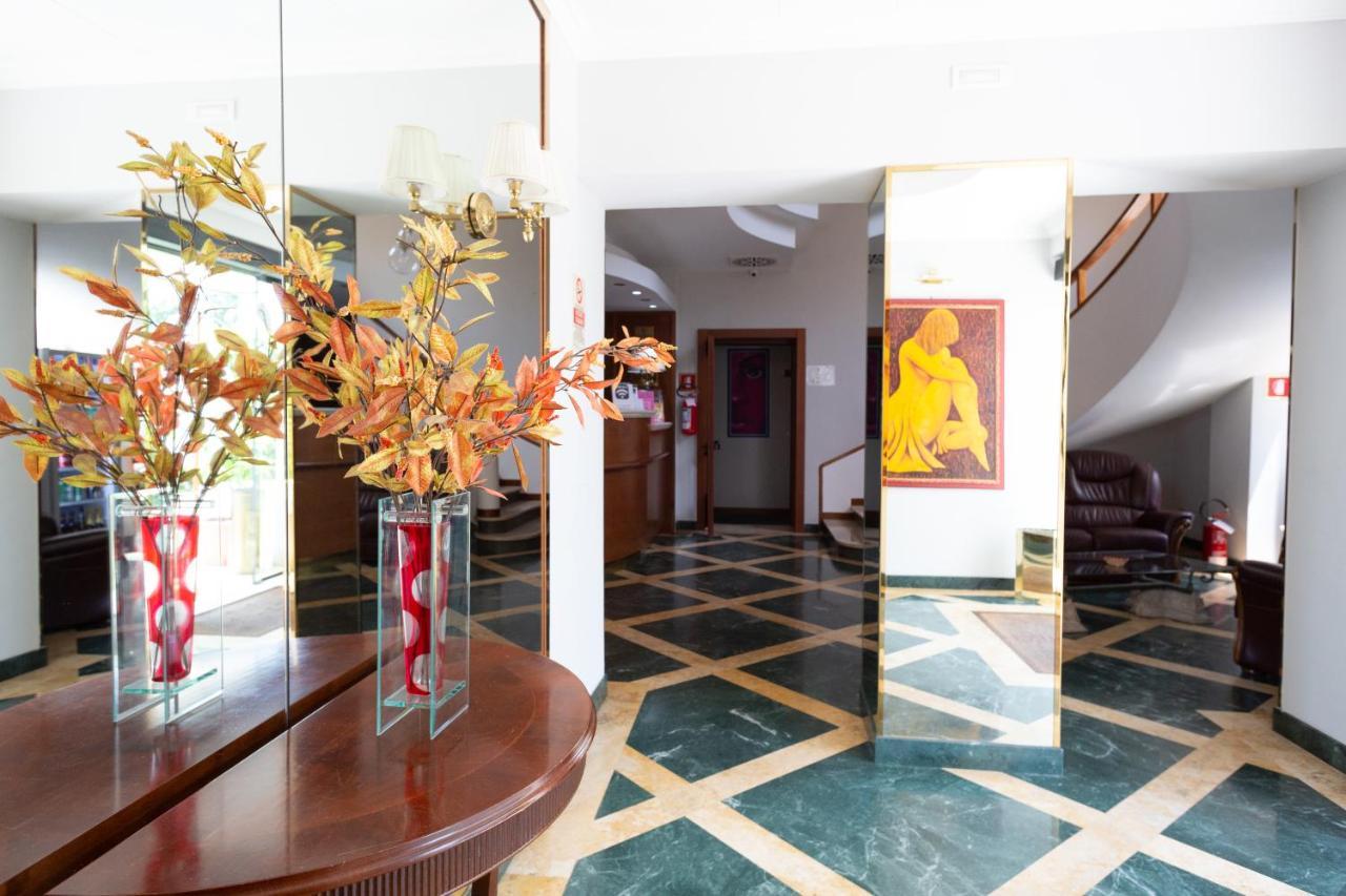 Cervara Park Hotel Рим Екстер'єр фото